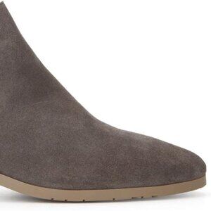 Kenneth Cole REACTION Women's Side Skip Ankle Boot, Concrete, 9